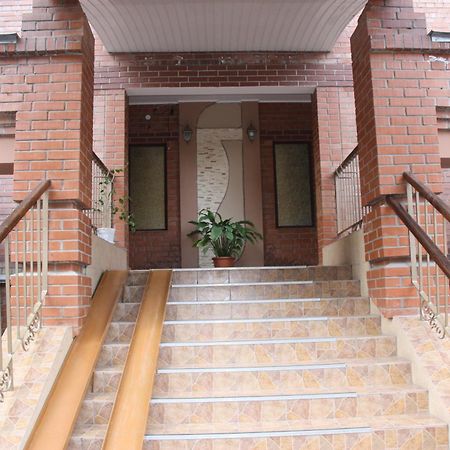 קייב 7 Sky Hotel Klinicheskaya Street מראה חיצוני תמונה